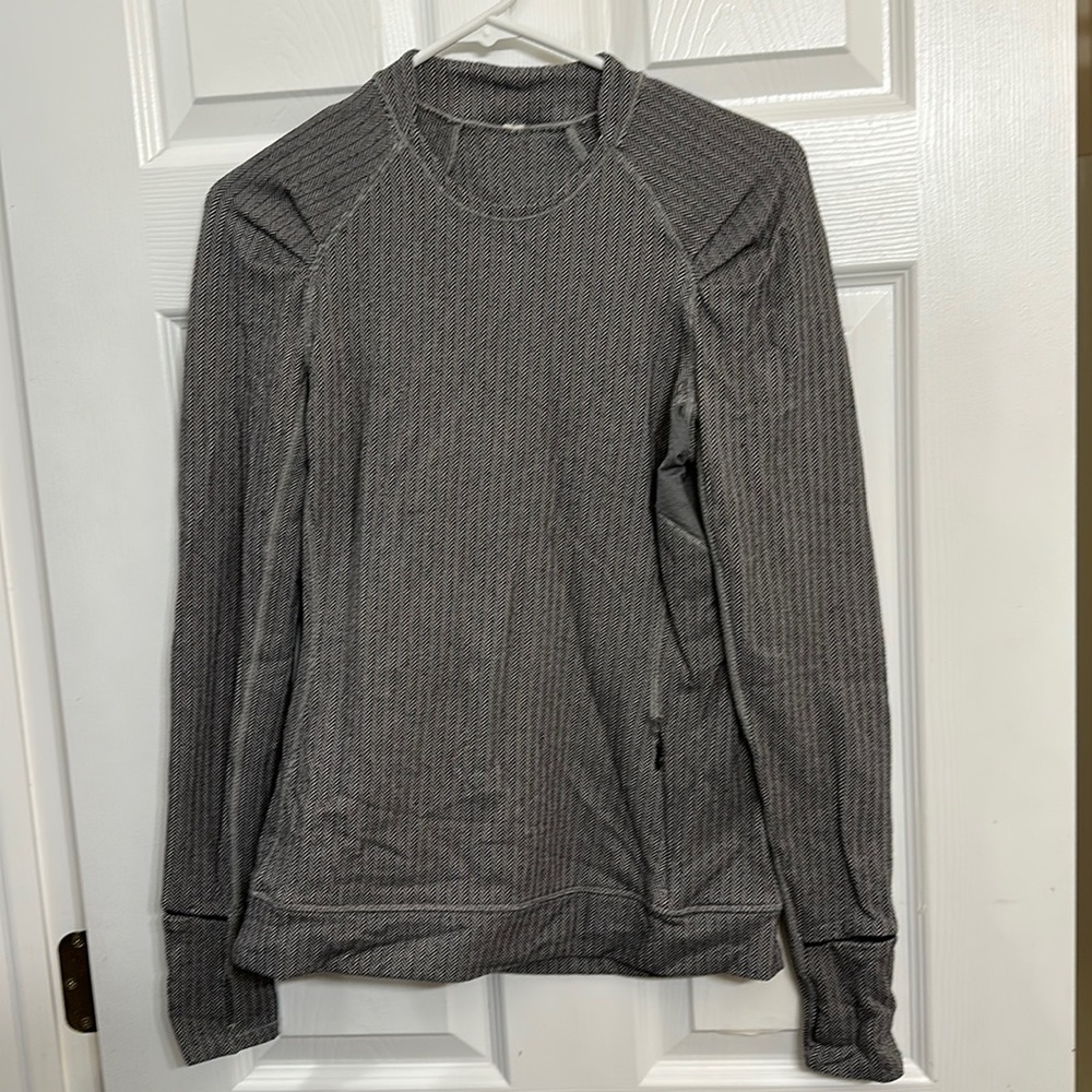 Lululemon long sleeve running top